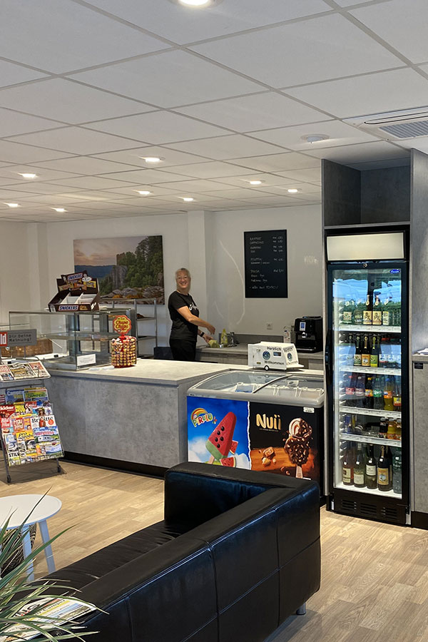 Rezeption und Kiosk Camping Aichelberg